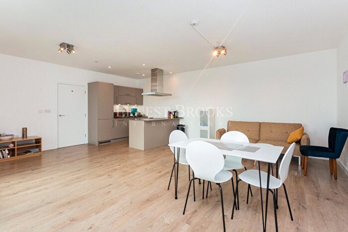 2 Bedroom Flat To Rent In Chancellor House, Bermondsey Works, Bermondsey, SE16