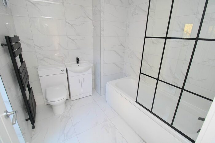 3 Bedroom Terraced House To Rent In High Street, Treorchy, CF42