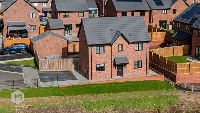 3 Bedroom Detached House For Sale In Brookmill Close, Worsley, Manchester, Greater Manchester, M28