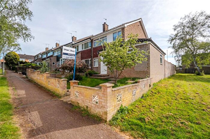 4 Bedroom End Of Terrace House For Sale In Tyne Square, Bletchley, Milton Keynes, Buckinghamshire, MK3