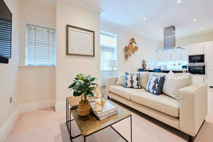 1 Bedroom Flat To Rent In Rainville Road, London, W6