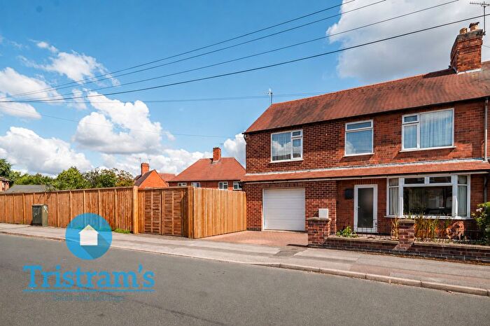 5 Bedroom Semi-detached House For Sale In Radford Bridge Road, Nottingham, NG8