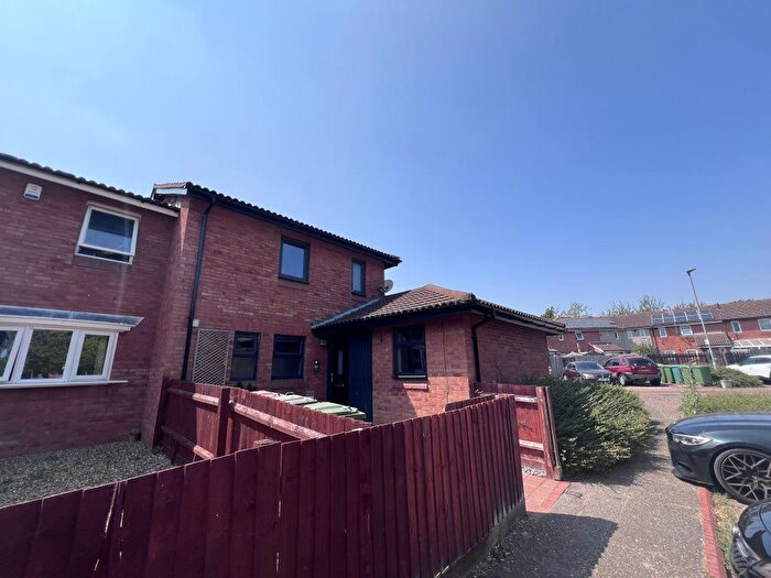 4 Bedroom Property To Rent In Ploverly, Werrington, Peterborough., PE4