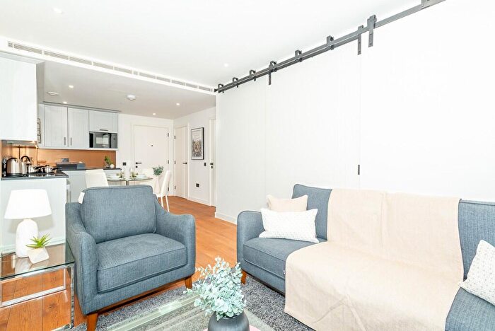 1 Bedroom Apartment To Rent In Emery Wharf, London Dock, E1W