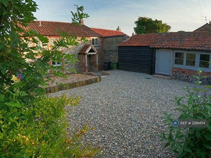 3 Bedroom Semi-Detached House To Rent In Melrose, Castle Acre, PE32