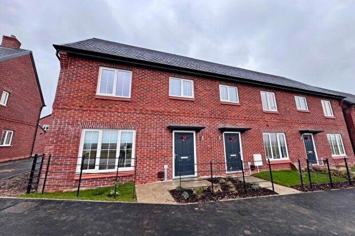 3 Bedroom End Of Terrace House To Rent In Barleyfield Drive, Nottingham, NG11