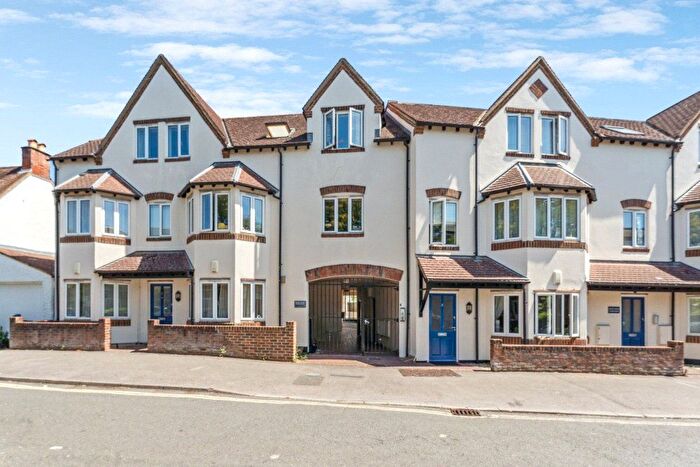 1 Bedroom Flat To Rent In Saxon Court, Headington, OX3