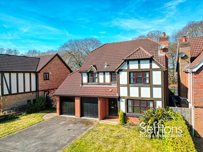 5 Bedroom Detached House For Sale In Broadland Drive, Thorpe End, Norwich., NR13