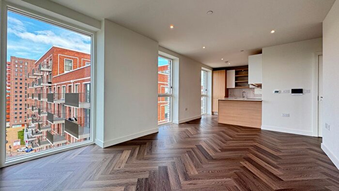 1 Bedroom Flat To Rent In Henshaw Parade, NW9