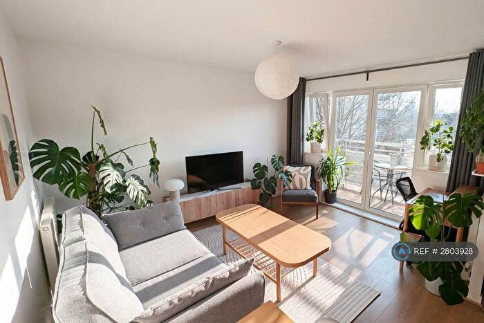 1 Bedroom Flat To Rent In Hawker Place, London, E17