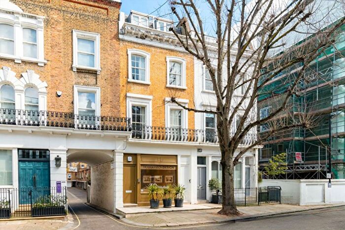 3 Bedroom Maisonette For Sale In Alexander Street, Notting Hill, W2