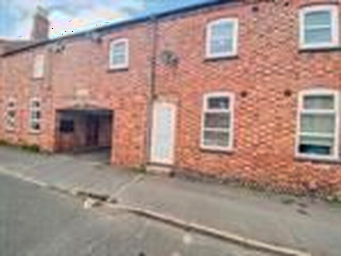 1 Bedroom Flat To Rent In Offmore Road, Kidderminster, DY10