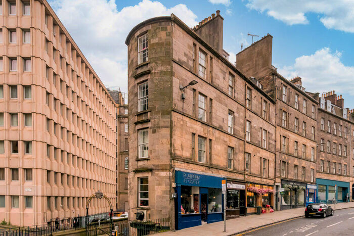 2 Bedroom Flat For Sale In / Leith Street, New Town, Edinburgh, EH1