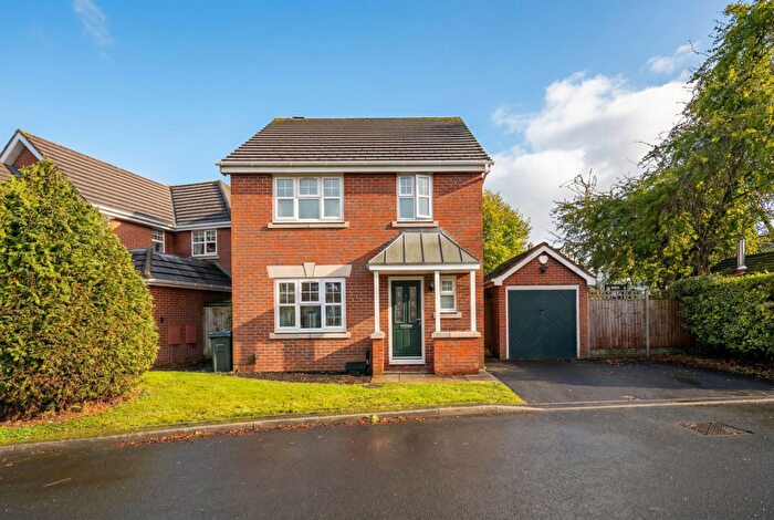 4 Bedroom Detached House For Sale In The Holdens, Hall Green, B28