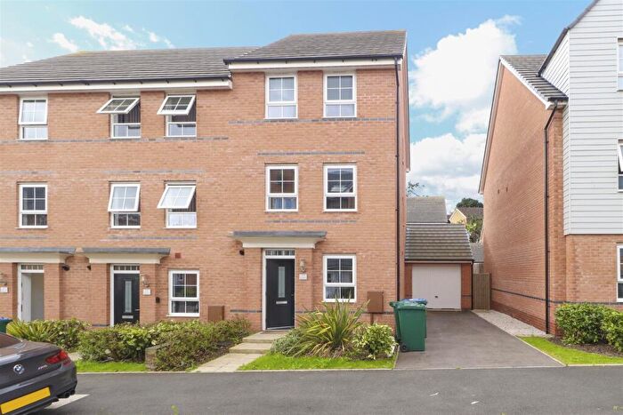 4 Bedroom Detached House To Rent In Canal View, City Centre, Coventry, CV1