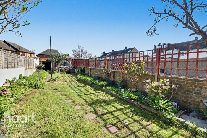 4 Bedroom Terraced House For Sale In Norman Road, Dartford, DA1
