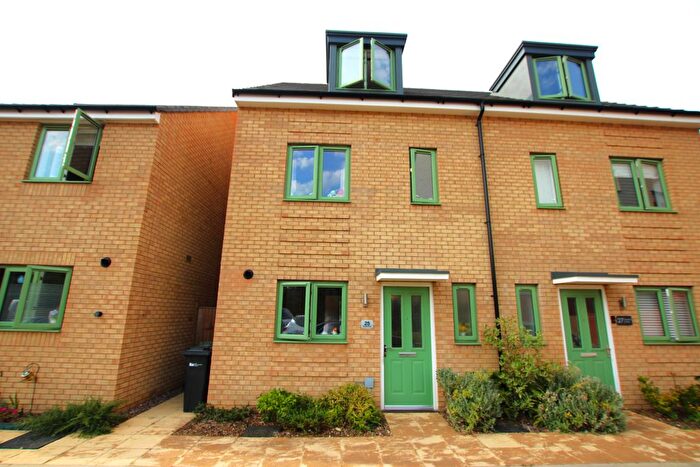 3 Bedroom Semi-Detached House For Sale In Peridot Drive, Wellingborough, NN8