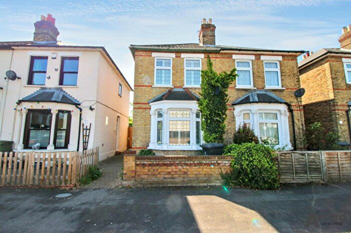 2 Bedroom Terraced House To Rent In Drummond Road, Romford, RM7