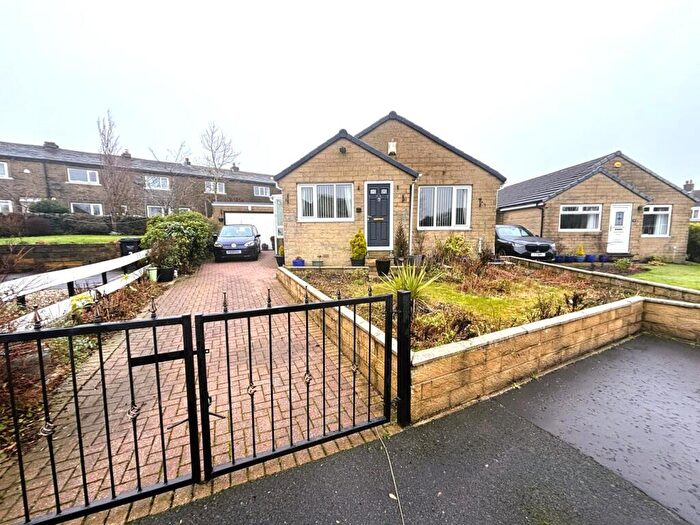 3 Bedroom Detached Bungalow For Sale In Whernside Way, Mount Tabor, Halifax, HX2
