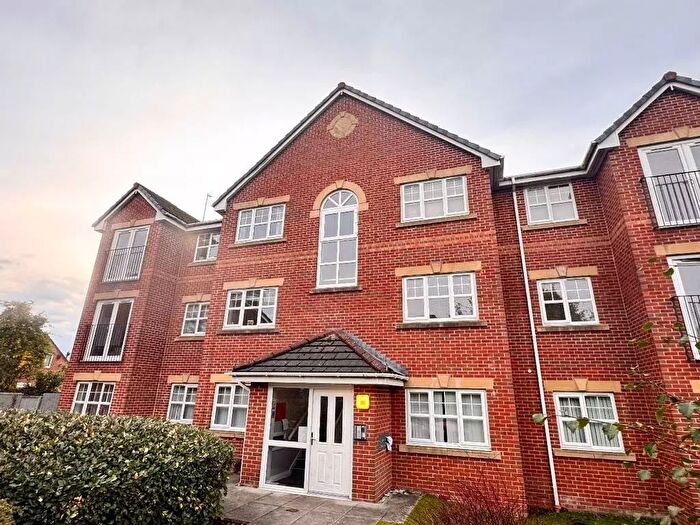 2 Bedroom Flat For Sale In Lever Gardens, Little Lever, Bolton, BL3