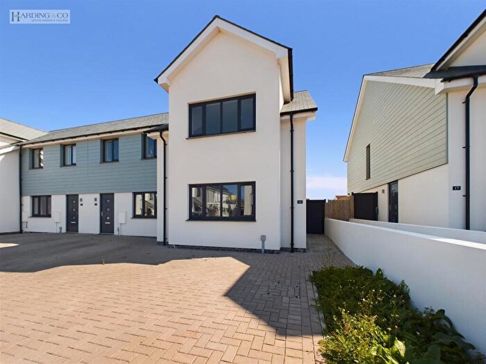 3 Bedroom End Of Terrace House For Sale In Sea View Avenue, Westward Ho!, EX39