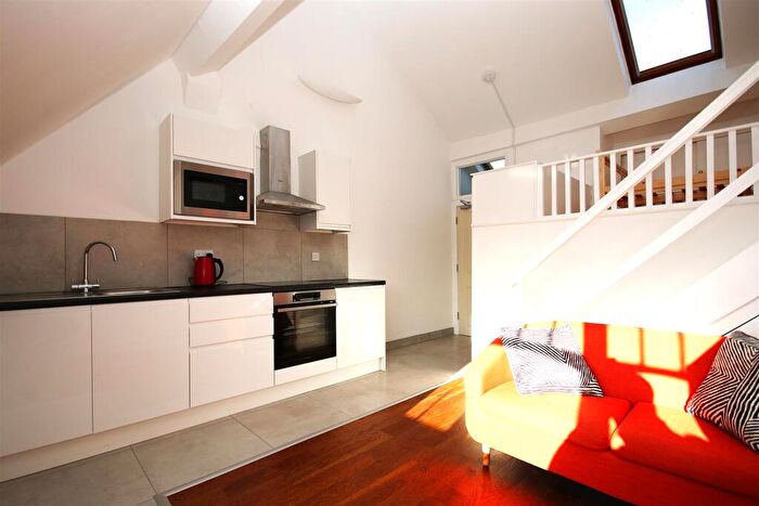 Studio To Rent In Sotheby Road, N5