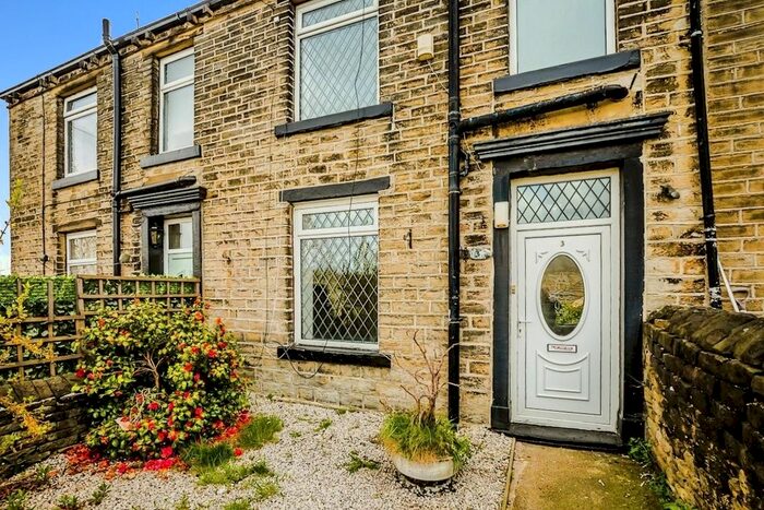 2 Bedroom Terraced House To Rent In Back Stoney Lane, Taylor Hill, Huddersfield, West Yorkshire, HD4
