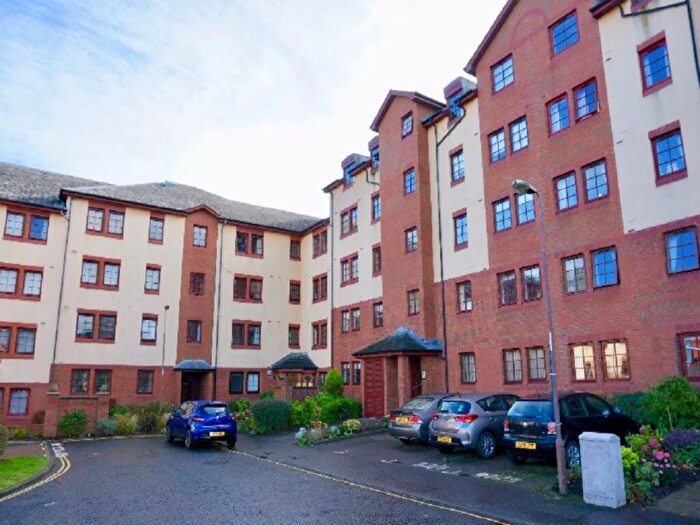 2 Bedroom Flat To Rent In Orchard Brae Avenue, Comely Bank, Edinburgh, EH4