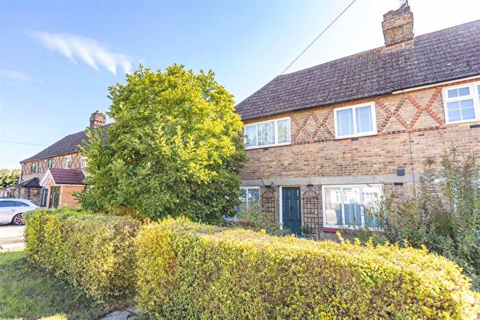 4 Bedroom Semi-Detached House For Sale In Ditton Road, Datchet, Slough, SL3