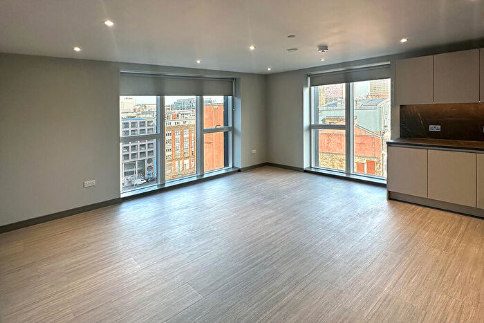 3 Bedroom Apartment To Rent In Candleriggs, Trongate, Glasgow, Glasgow City, G1