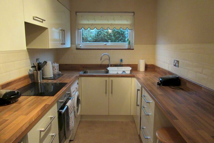 Studio To Rent In Portico Court, Eccleston Park, L35
