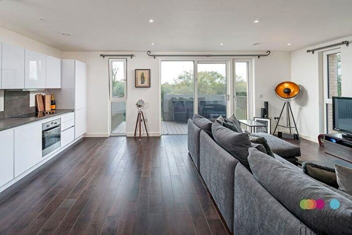 3 Bedroom Flat To Rent In Moorhen Drive, London, NW9