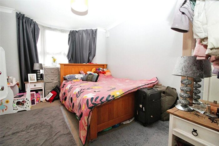 1 Bedroom Maisonette To Rent In Douglas Road, Hornchurch, RM11