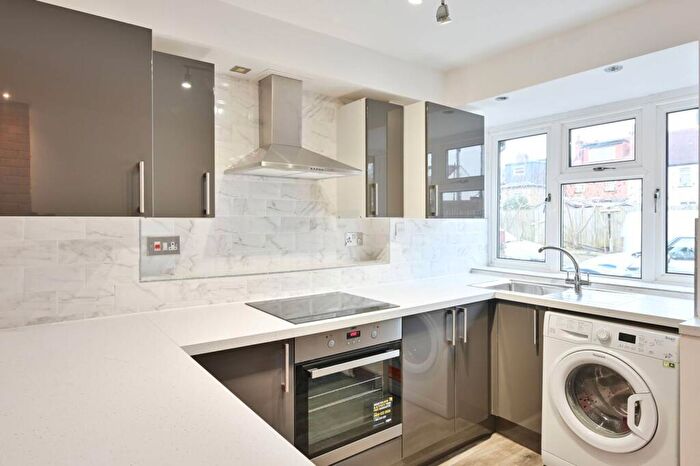 2 Bedroom Terraced House To Rent In Tregaron Gardens, New Malden, KT3