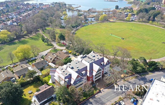 2 Bedroom Flat For Sale In Sandbanks Road, Poole, BH14