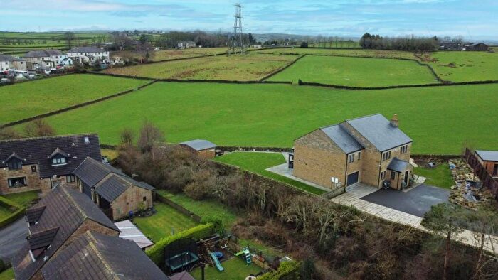 5 Bedroom Detached House For Sale In Moorside View, Wilsden, Bradford, BD15