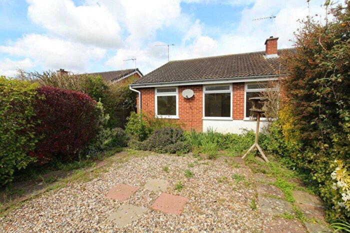 2 Bedroom Semi-Detached Bungalow For Sale In Thornhill Road, Claydon, IP6