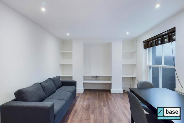 1 Bedroom Flat To Rent In Cephas Avenue, Stepney Green, E1