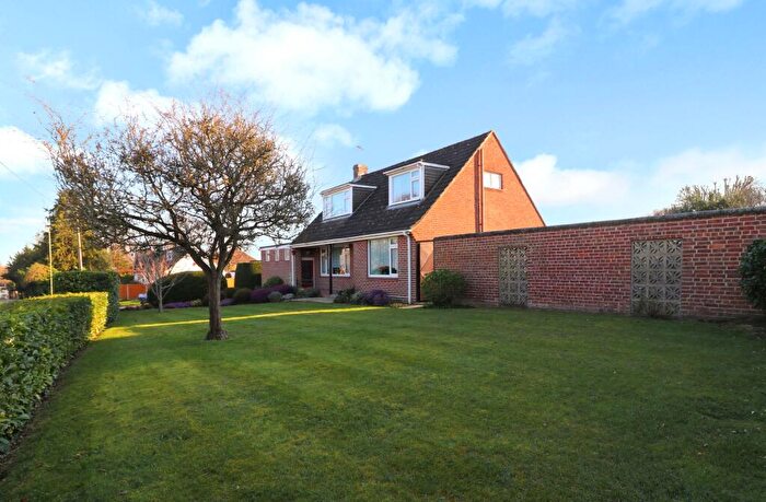 3 Bedroom Detached House For Sale In Park View, Botley, SO30
