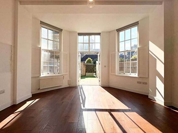 3 Bedroom Terraced House To Rent In Chapel Drive, Dartford, DA2