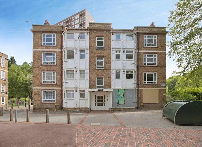3 Bedroom Property For Sale In Valley Grove, London, SE7