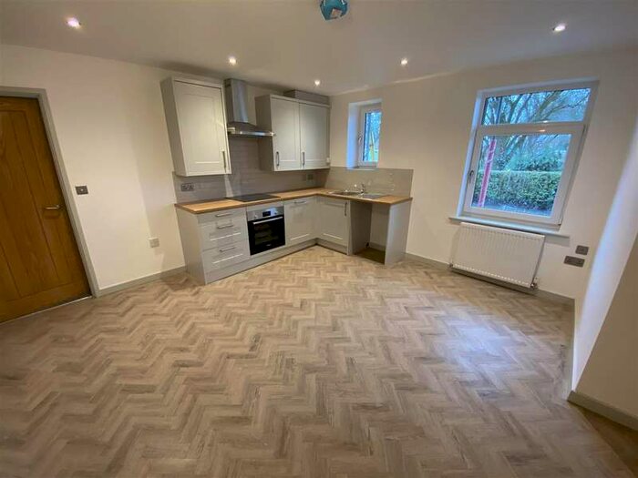 1 Bedroom Flat To Rent In Albert Street, Stone, ST15