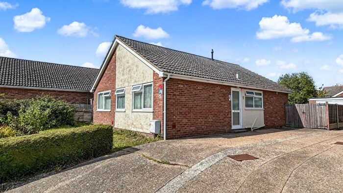 3 Bedroom Detached Bungalow For Sale In Bracken Way, CO5