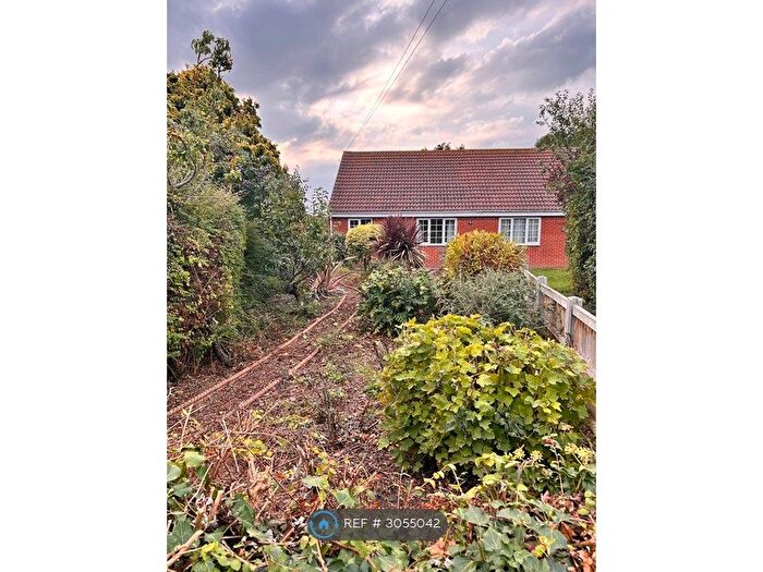 2 Bedroom Bungalow To Rent In Yarmouth Road, Great Yarmouth, NR29