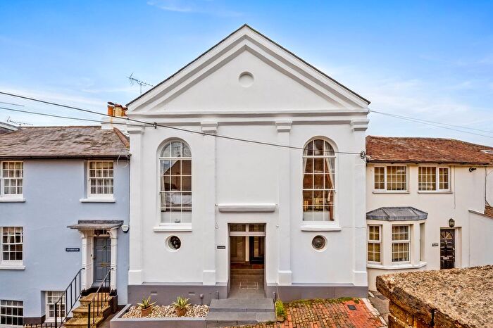 2 Bedroom Semi-Detached House For Sale In Jarvis Lane, Steyning, BN44