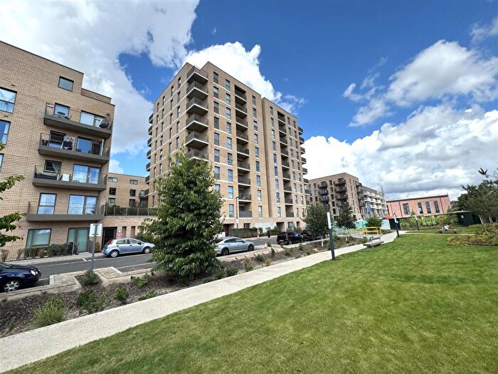 2 Bedroom Apartment To Rent In Hargrave Drive, Harrow, HA1