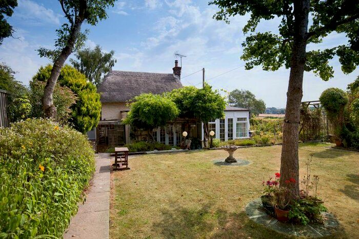 2 Bedroom Detached House For Sale In Ludwell, SP7
