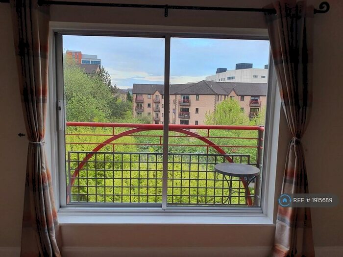 2 Bedroom Flat To Rent In Riverview Drive, Glasgow, G5