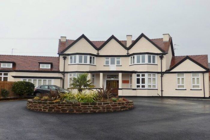 1 Bedroom Flat To Rent In Deneshey Road Hoylake, Wirral, CH47