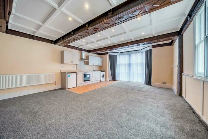 1 Bedroom Flat To Rent In Kings Street, Maidstone, ME14